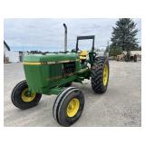John Deere 2940 Tractor
