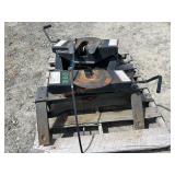 2- Pickup Fifth Wheel Hitches