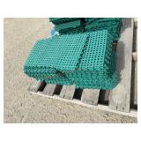 ~162- Green Rubber Floor Tiles