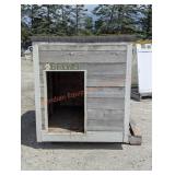 XL Dog House