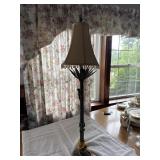 3 monkeys on tree lamp