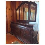 Dresser with 10 drawers and mirror