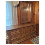 Dresser with 8 drawers and mirror