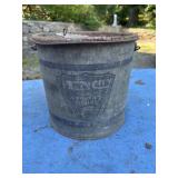 Falls City metal minnow bucket
