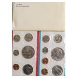 1974 MINT SET P D MINTS