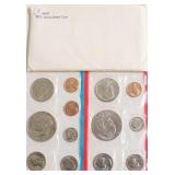 1973 MINT SET  PD  MINTS