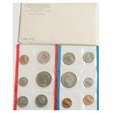 1971 MINT SET P D MINTS