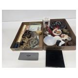 Vintage Collectibles, Trinkets & Decor