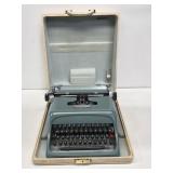 Vintage Olivetti-Underwood Typewriter with Case
