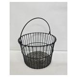 Oakes Mfg Wire Egg Basket with Handle