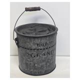 Falls City Grand Metal Minnow Bucket