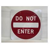 Do Not Enter Metal Street Sign