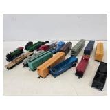 HO Gauge Train Engine & Cars
