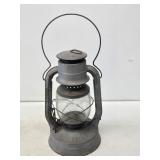 Dietz No.2 D-Lite Barn Lantern with Glass Globe