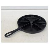 Early Cast Iron Corn Bread Skillet