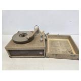 Vintage Newcomb Solid State 45RPM Record Player