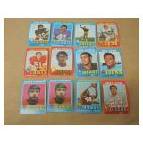 LOT OF 12 1970'S NFL FOOTBALL CARDS