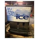 Ice & Water w/Manitowoc Half Dice Ice Maker [TW]