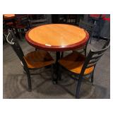 36ï¿½ Round Dining Table w/ 4 Chairs