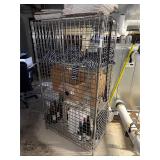 36ï¿½ Lockable Wire Storage Rack