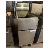 40lbs Nat Gas Fryer [WWR]