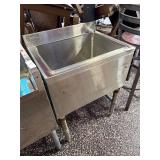 24' Back Bar Ice Well