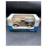 Liberty Classics Die-Cast  Chevrolet Tanker Bank