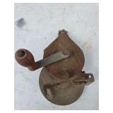 Hand crank grinder sharpener