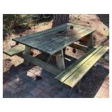 6ï¿½ Wooden picnic table some condition issues