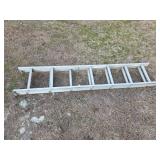 Aluminum extension ladder