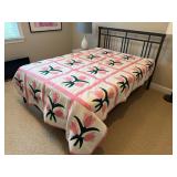 83ï¿½x99ï¿½ handmade vintage tulip quilt
