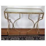 Mirrored top entry way table