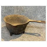 vintage cast iron 3-legged melting pot bean pot
