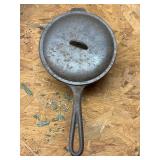 Cast iron 2 Quart sauce pan