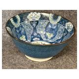 Hijiri Gama Japanese porcelain bowl