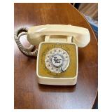 GTE Electric 'Fashion Plate' rotary telephone