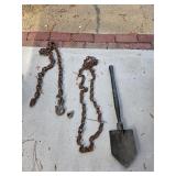 Chain and trench shovel