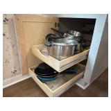 Pots and pans & pampered chef steamer basket