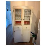 Vintage cupboard (door/glass replaced)