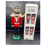 14ï¿½ vintage wood nutcracker