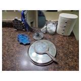 Bathroom lot mirrors smal jewelry box & more