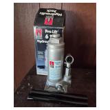 6 ton Hydraulic jack not tested