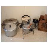 Vintage kitchen wares