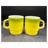 Vintage fire king ombrï¿½ avocado green D handle mug