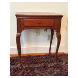 Vtg Queen Anne style Singer sewing machine cabine