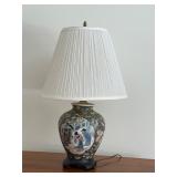 vintage Chinese Famille Rose porcelain table lamp