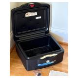 Lockbox & key waterproof