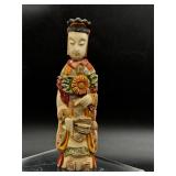 Chinese snuff bottle is carved