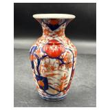 Japanese Imari style porcelain vase