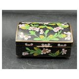 Vintage Chinese cloisonnï¿½ enamel box